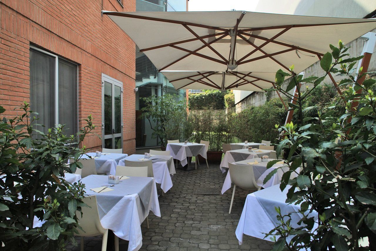 B&B Hotel Milano Cologno Studios コローニョ・モンツェーゼ エクステリア 写真